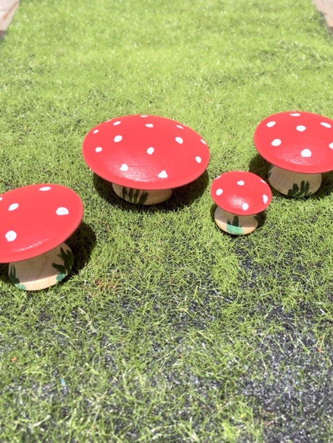 Mushroom Set 4 piece, handpainted